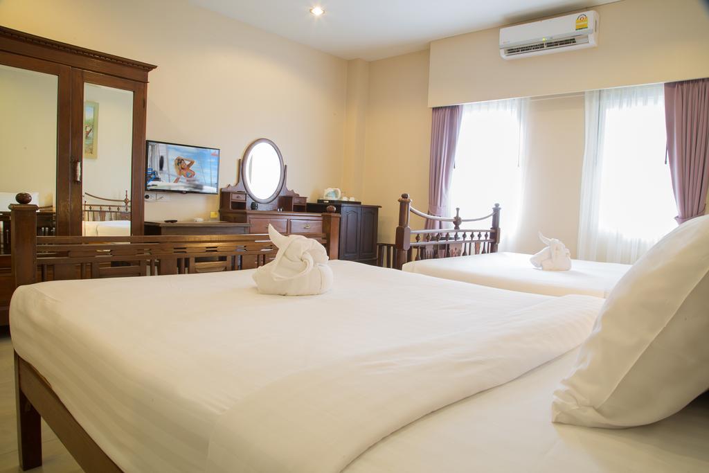 Puding Holiday World Kata Beach  Kamer foto